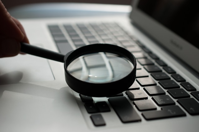 Lupa Laptop